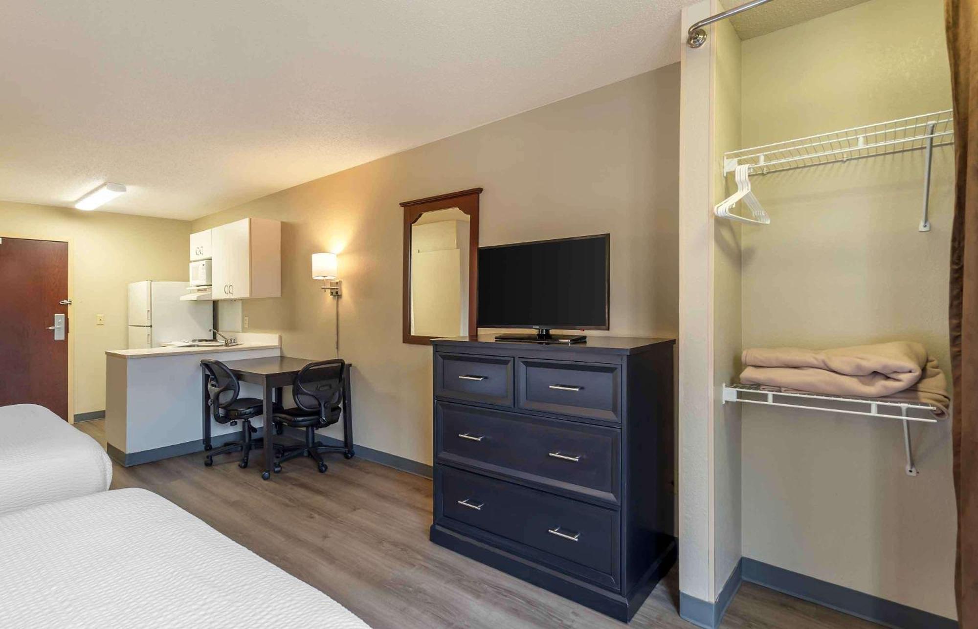 Extended Stay America Suites - Chicago - Woodfield Mall Schaumburg Exterior foto
