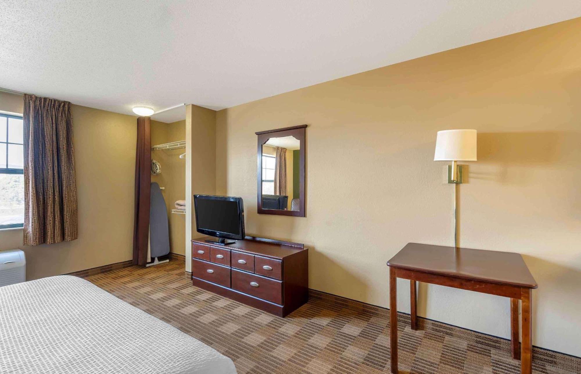 Extended Stay America Suites - Chicago - Woodfield Mall Schaumburg Exterior foto